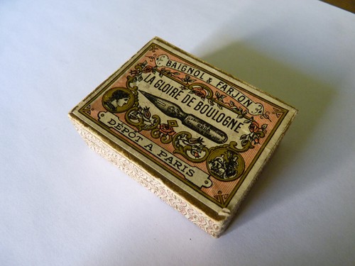 Boite plumes baignol farjon - boite,